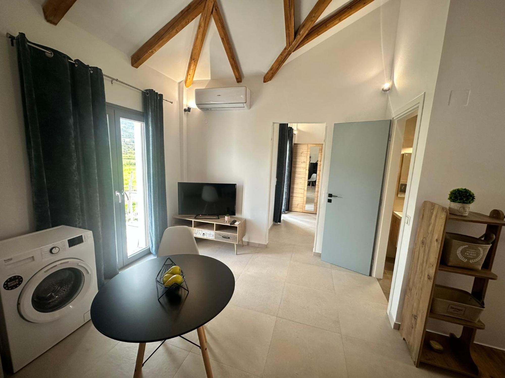 Ktimavita Apartment 1 Петра Екстериор снимка