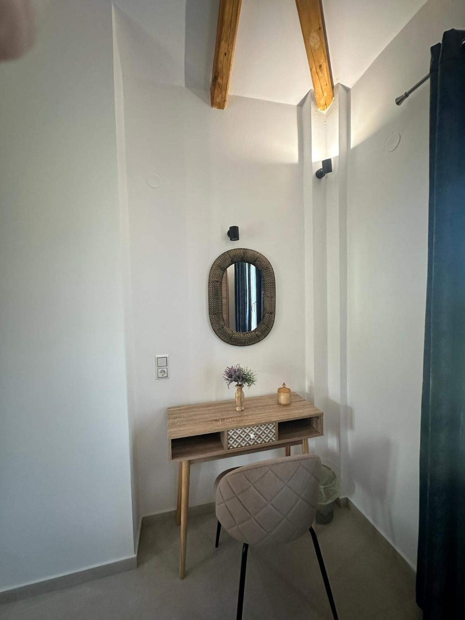 Ktimavita Apartment 1 Петра Екстериор снимка