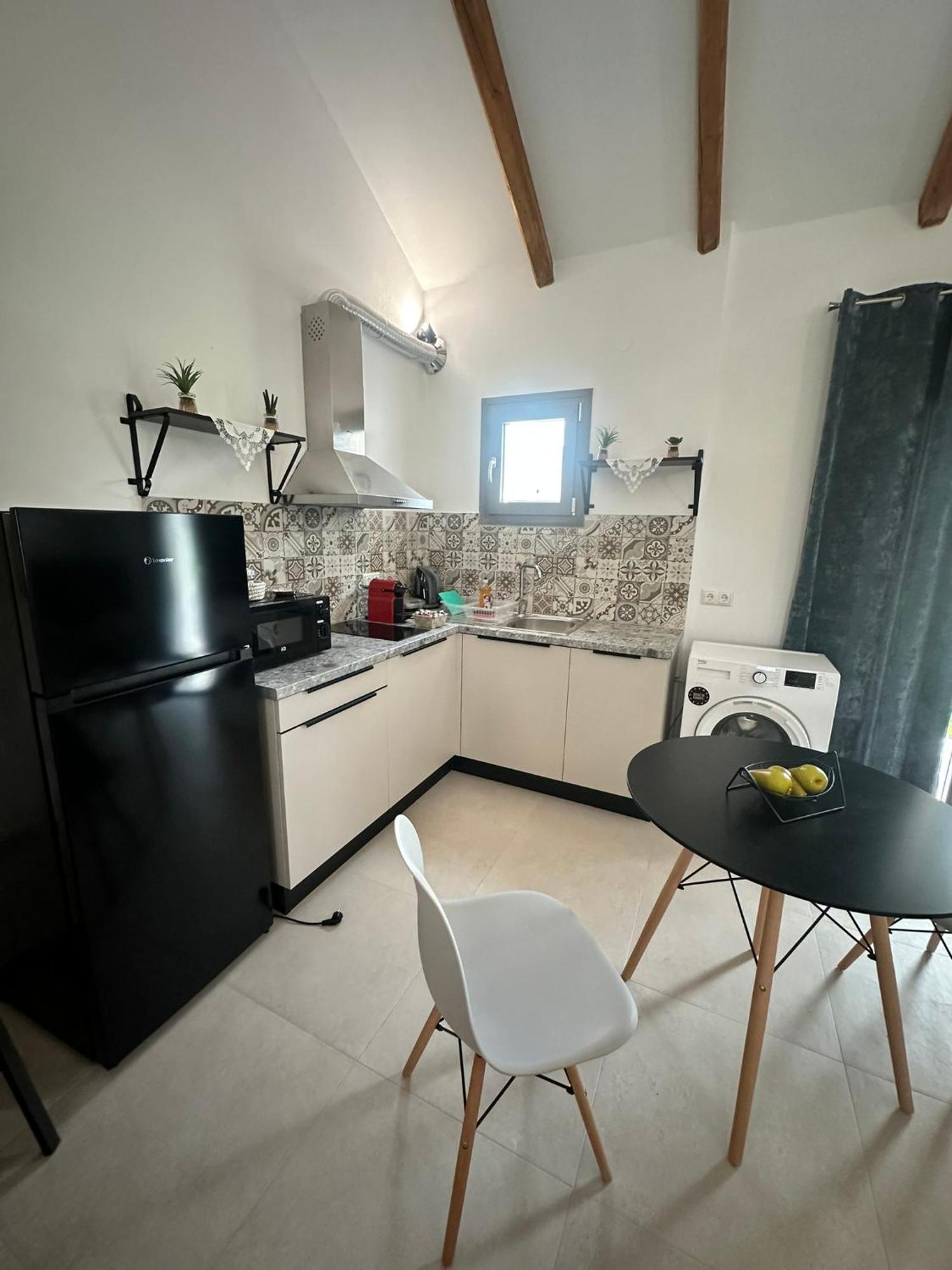 Ktimavita Apartment 1 Петра Екстериор снимка
